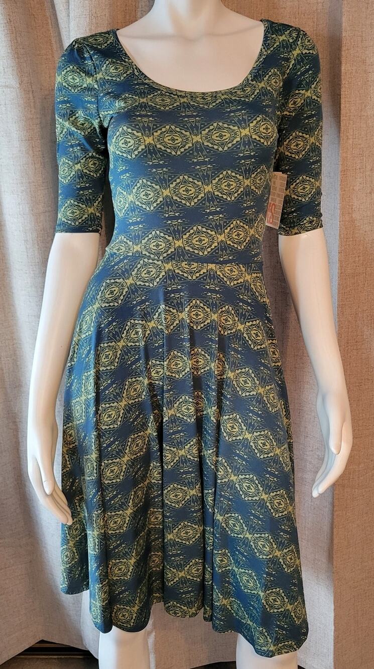 LuLaRoe Nicole Blue Green Scoop Neck Geometric Fit Flair Short Slve Dress XS NWT